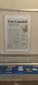 Bild zur Ausstellung zu Andreas Okopenko